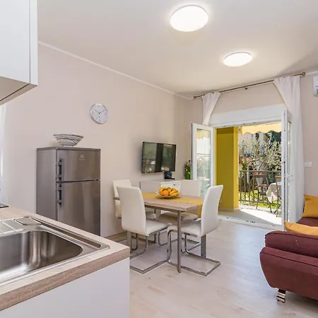 Apartments Mirjana Medulin 2 Exterior photo